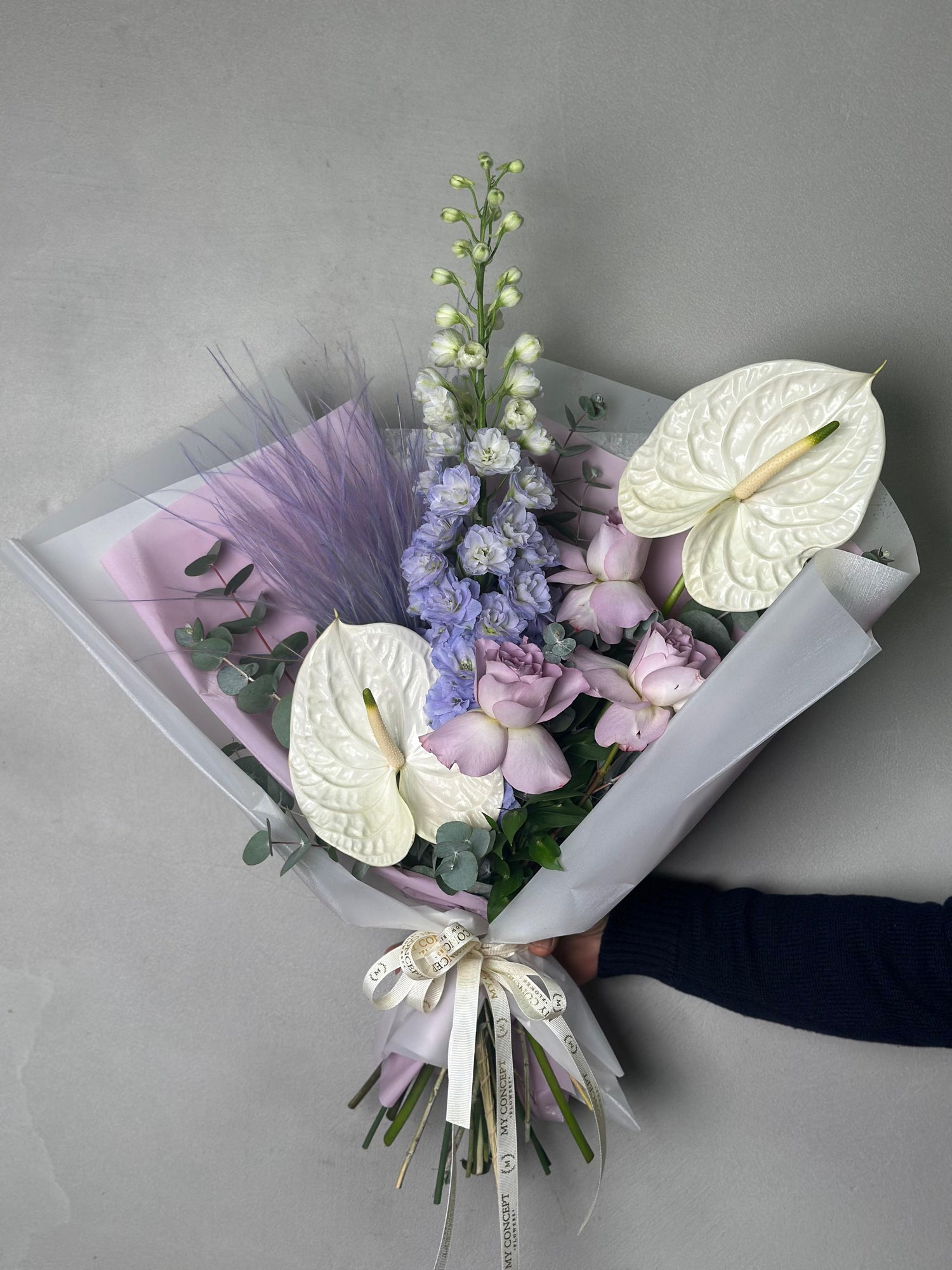 Lila Delphinium Buketi