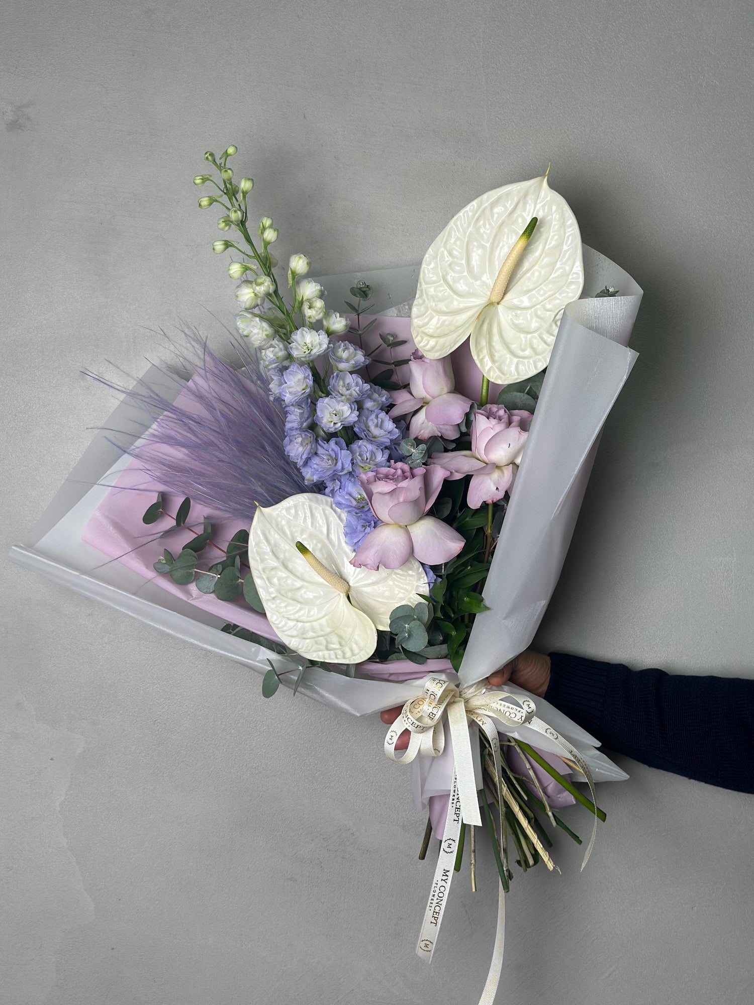 Lila Delphinium Buketi